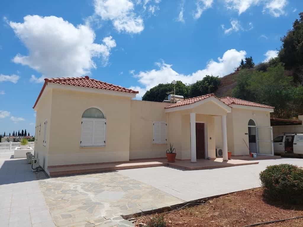 Dom w Peyia, Paphos 11335241
