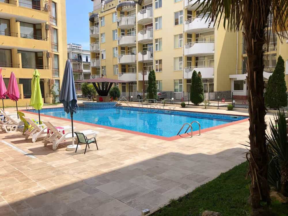 Condominium in Sunny Beach, Burgas 11336388