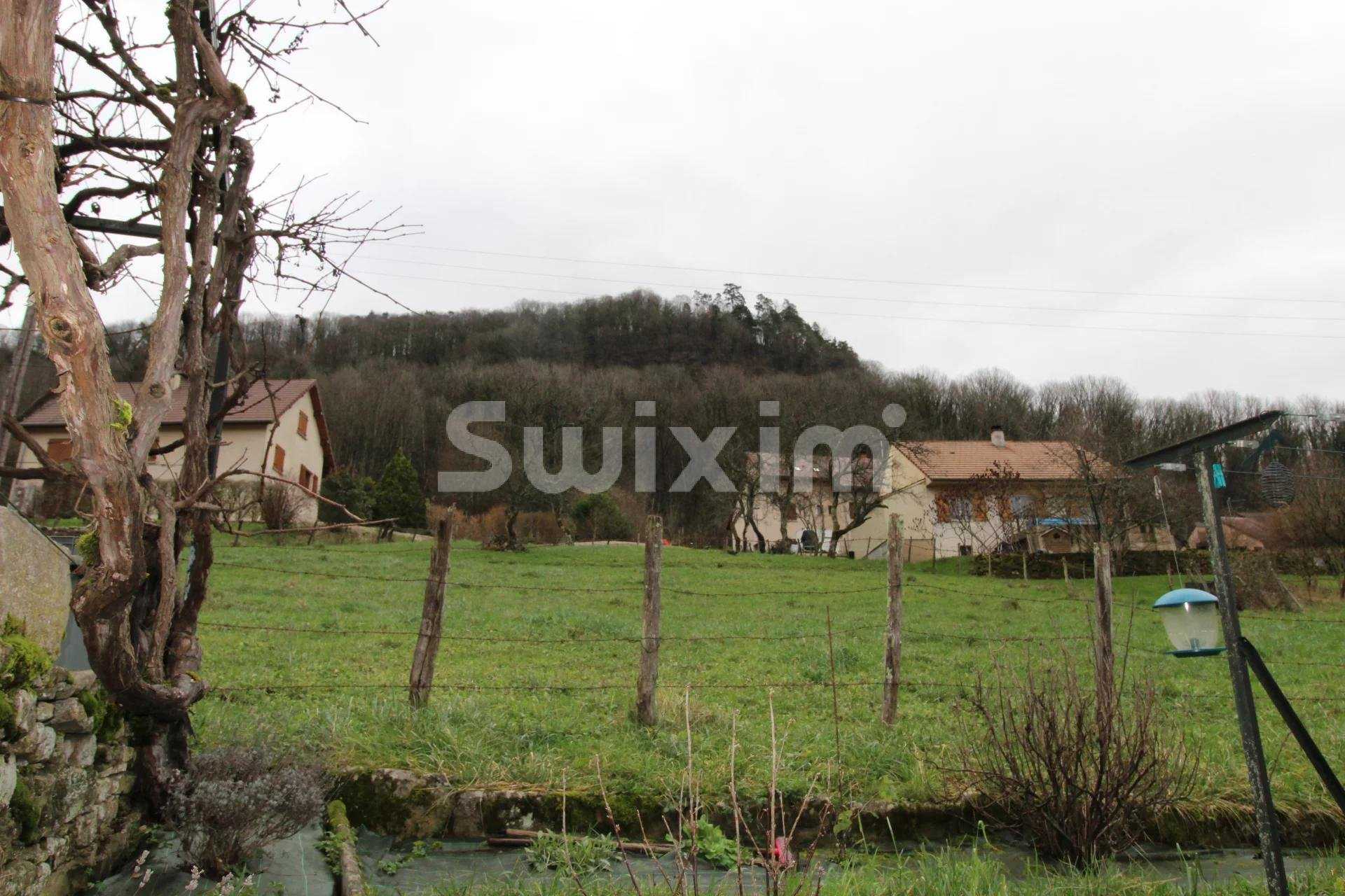 Tanah dalam Lons-le-Saunier, Bourgogne-Franche-Comte 11336783