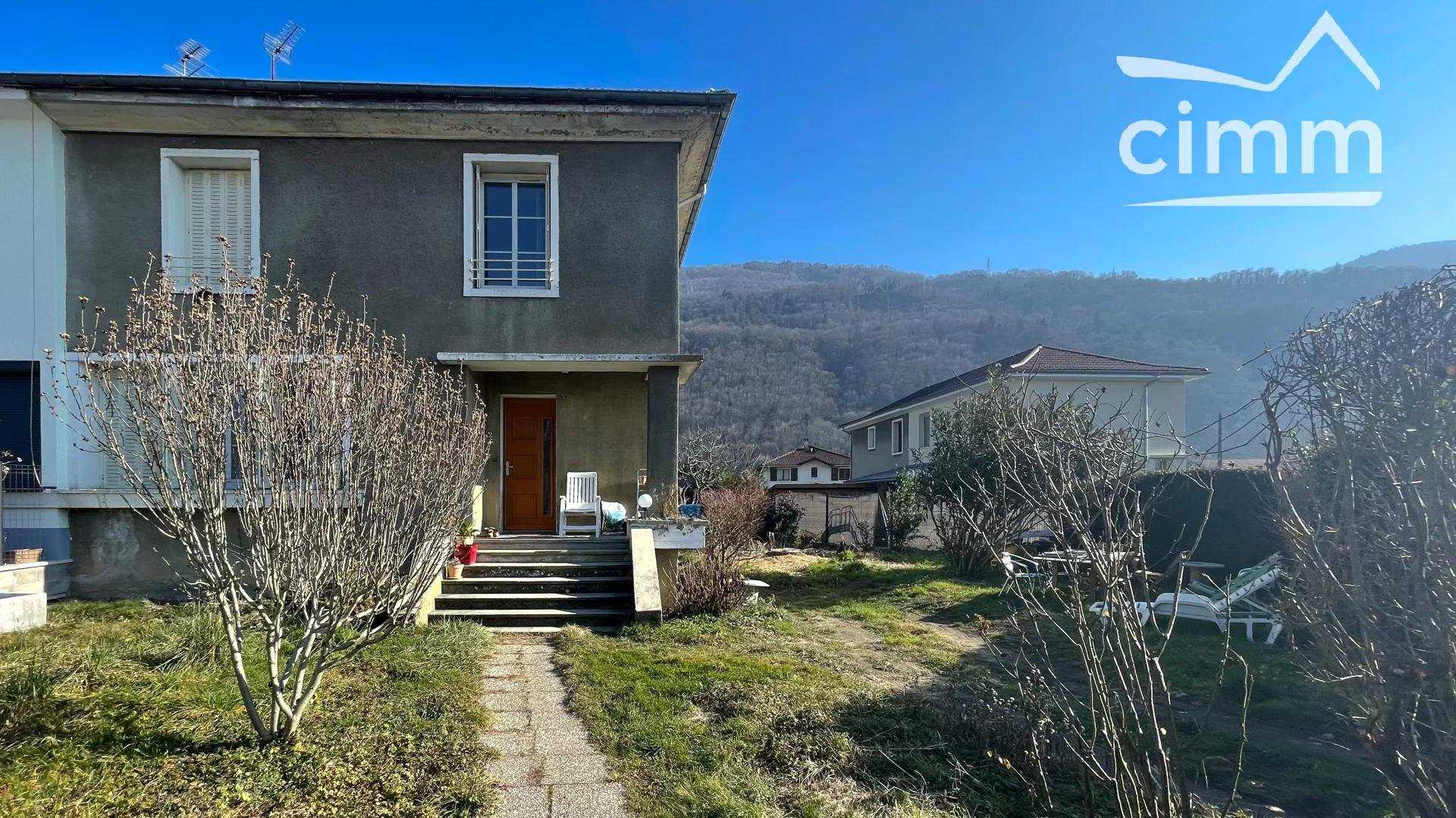Molteplici case nel Tencina, Alvernia-Rodano-Alpi 11336824