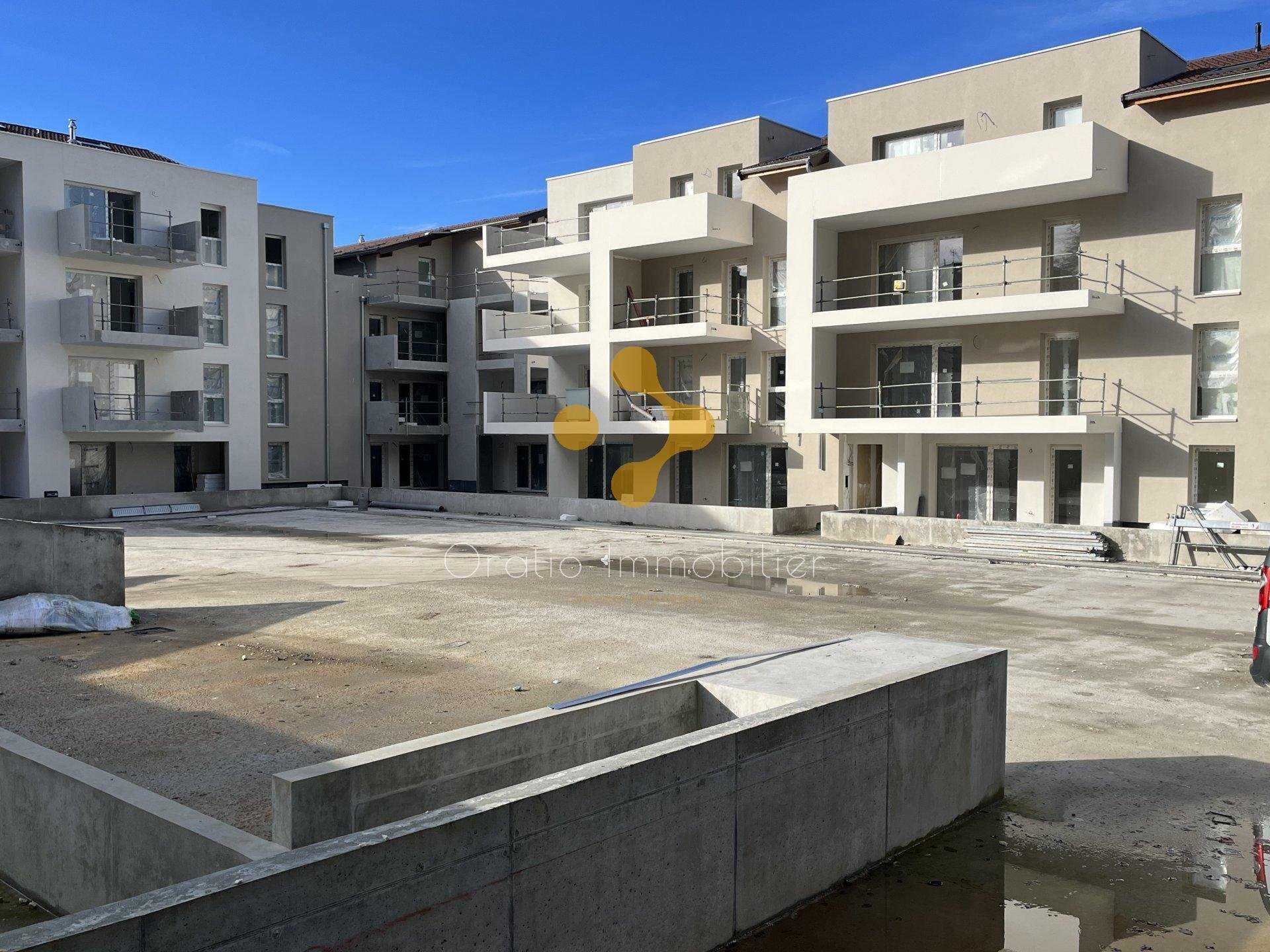 Condominium in Cruseilles, Auvergne-Rhône-Alpes 11336828