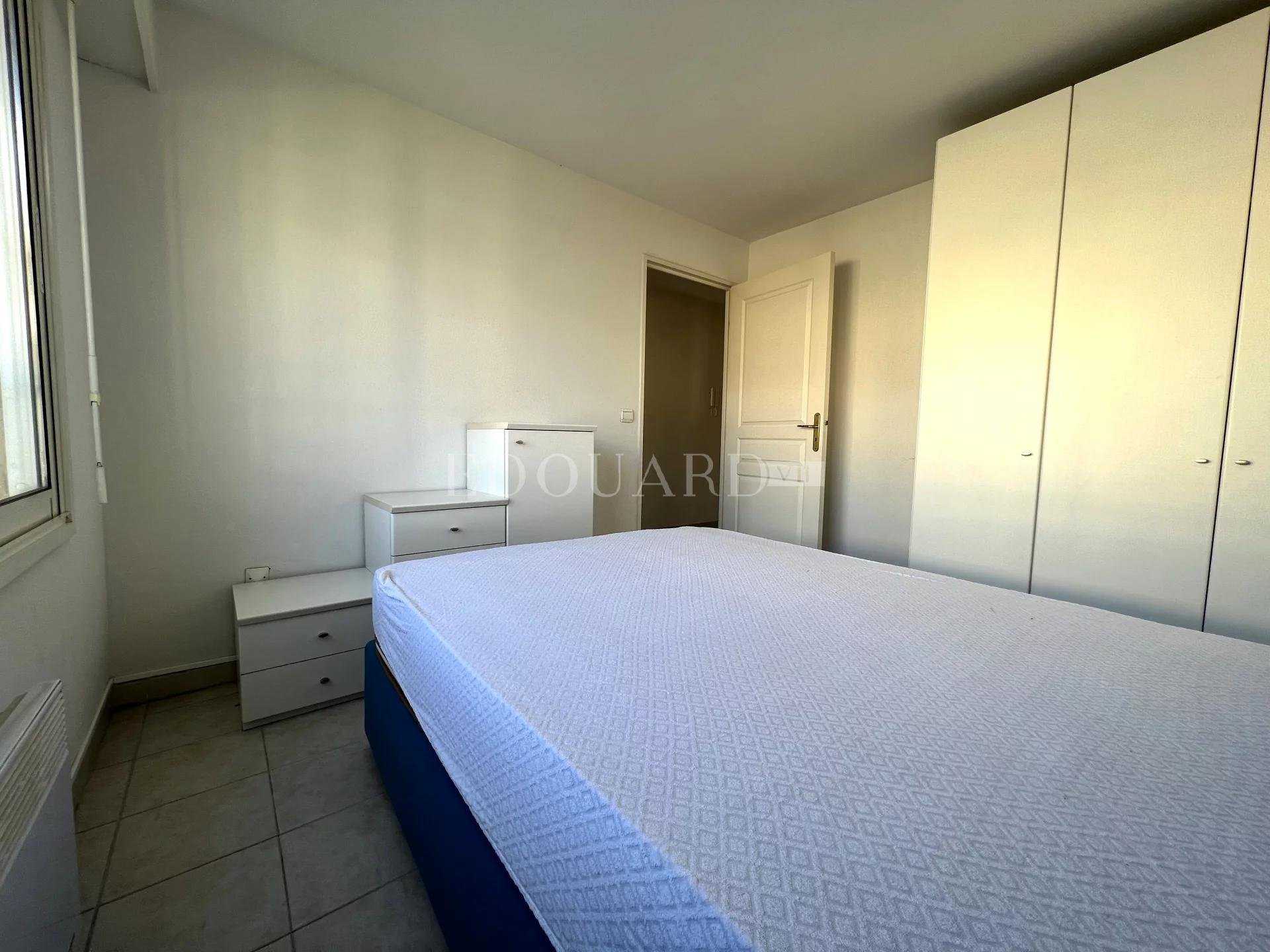 Condominium dans Roquebrune-Cap-Martin, Alpes-Maritimes 11338023