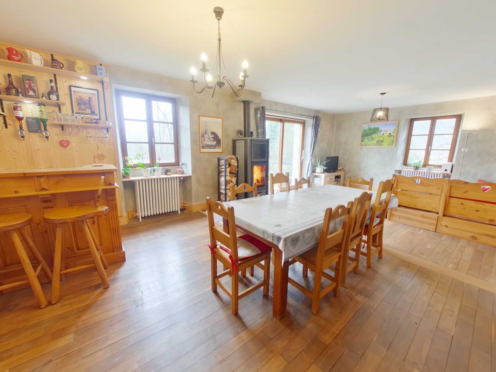 Huis in sapois, Bourgogne-Franche-Comte 11338042