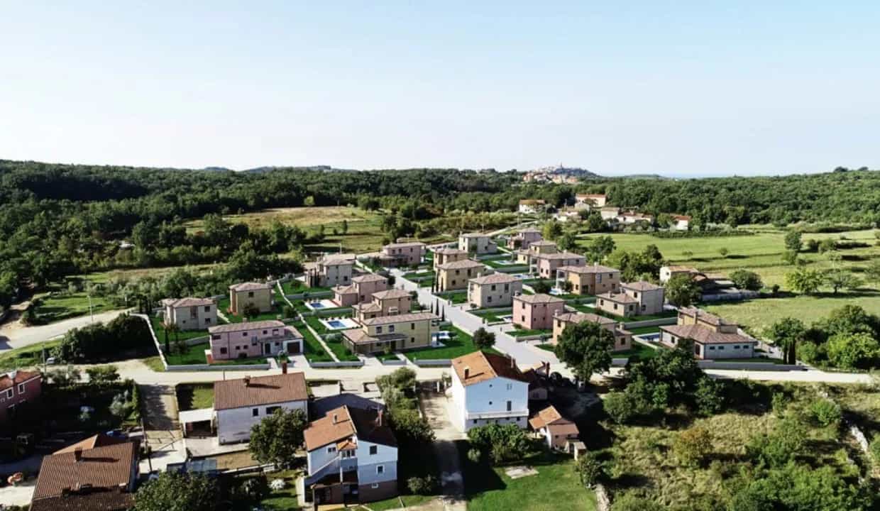 loger dans Momjan, Istria County 11338135