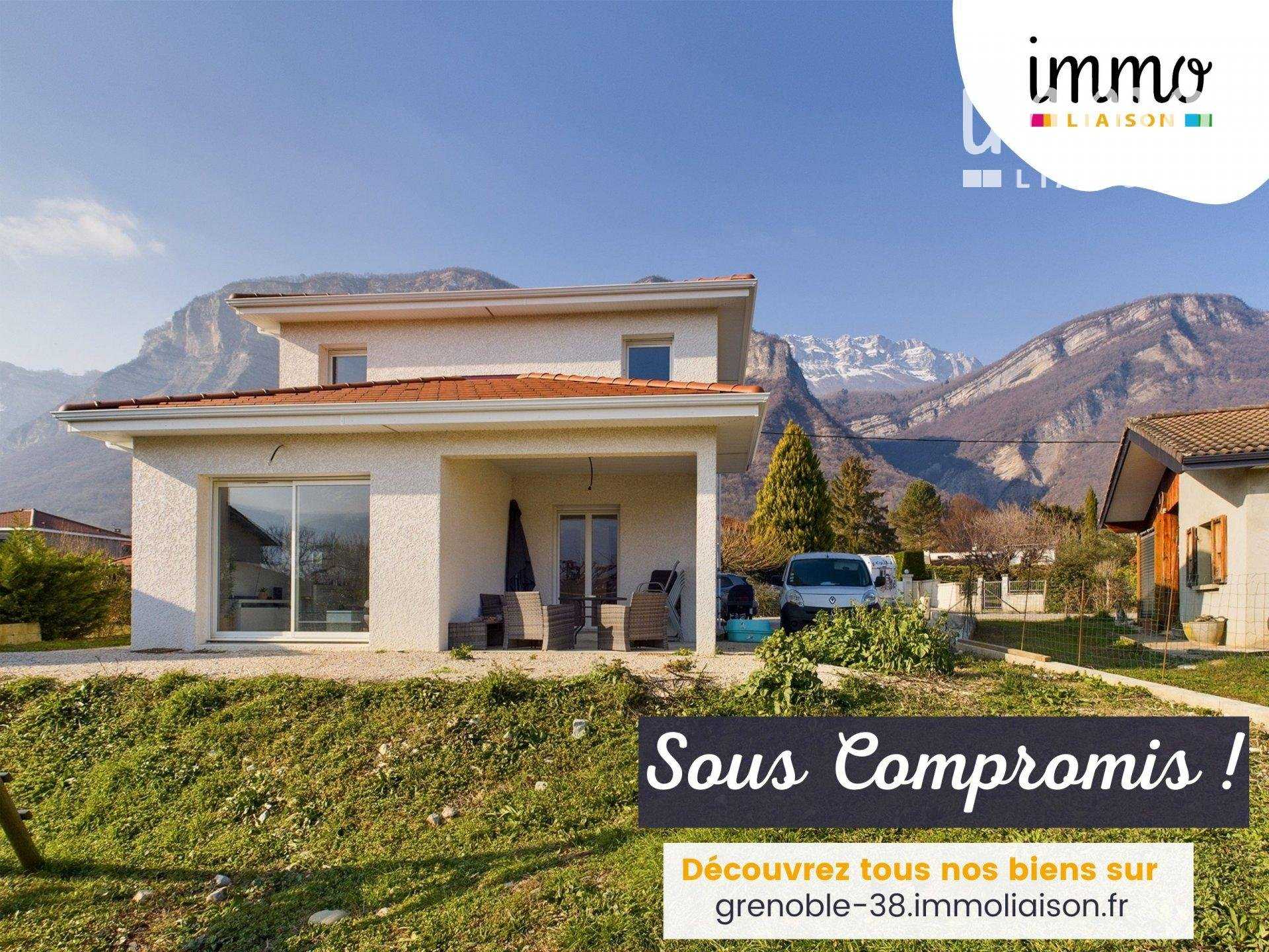 بيت في Lumbin, Auvergne-Rhone-Alpes 11338483