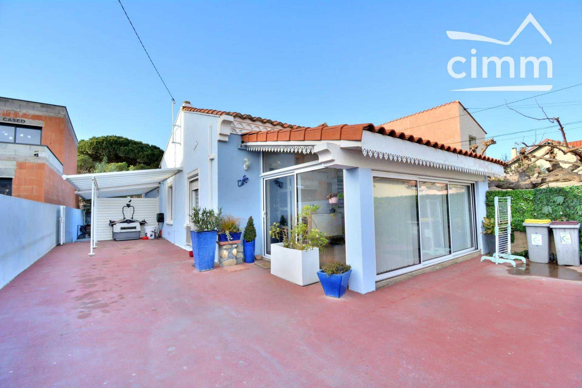 Residential in Canet-Plage, Pyrénées-Orientales 11338484