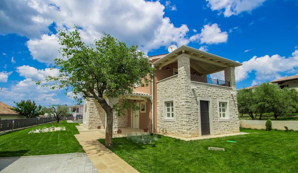 Haus im Kaštelir, Istria County 11338593