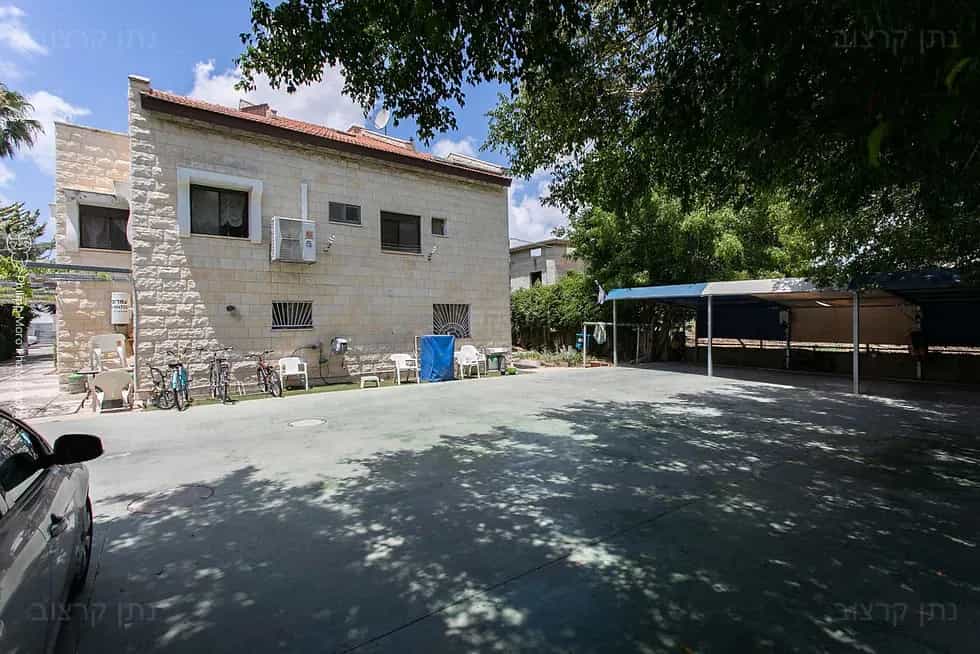 Rumah di Kfar Hasidim, Nakhal Kdumim Street 11338610