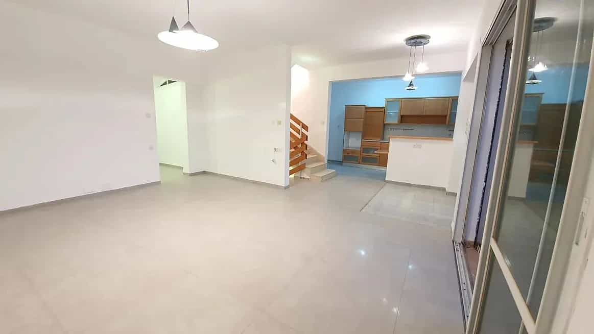 Condominium in Hod HaKarmel, Bnei Brit Street 11338613