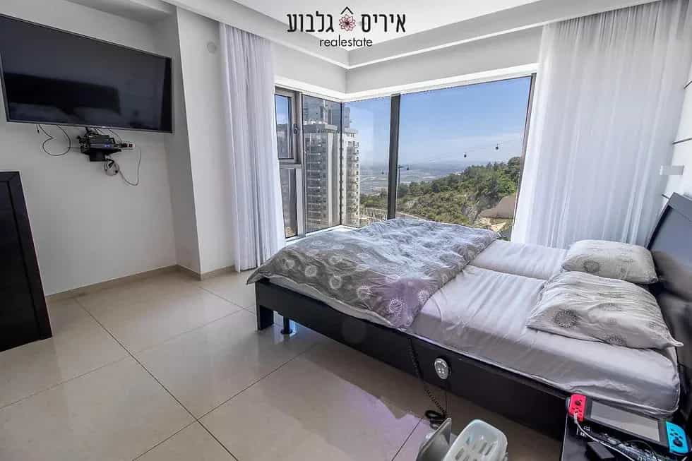 Osakehuoneisto sisään Hod HaKarmel, Haifa 11338615
