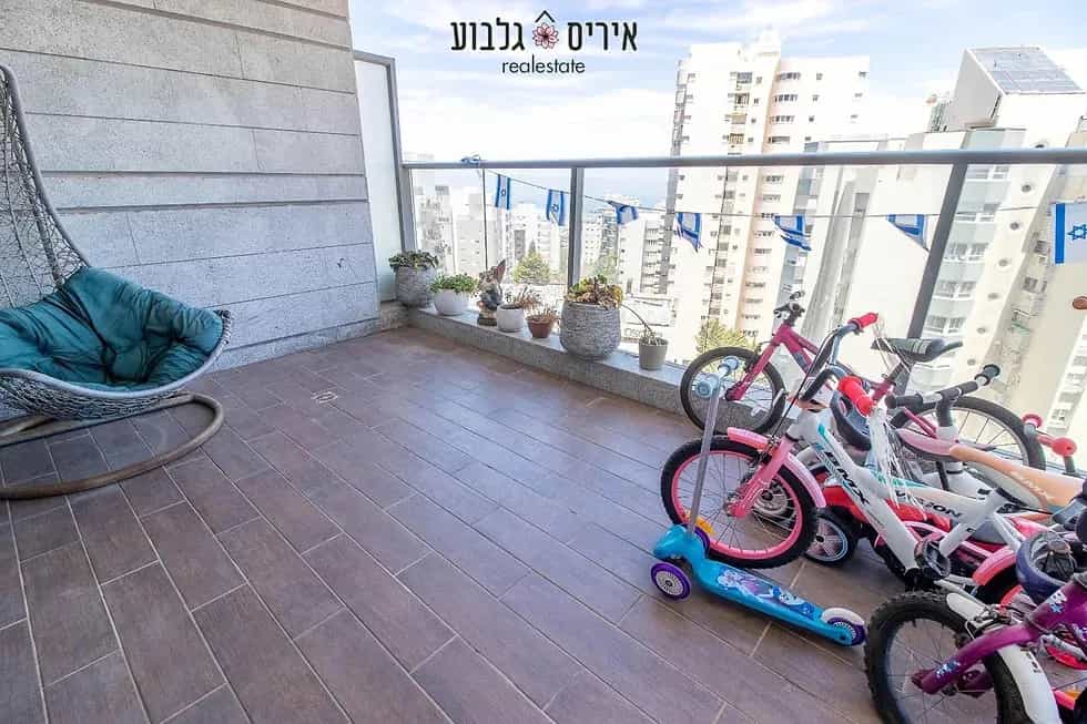 Condominium in Hod HaKarmel, Haifa 11338615