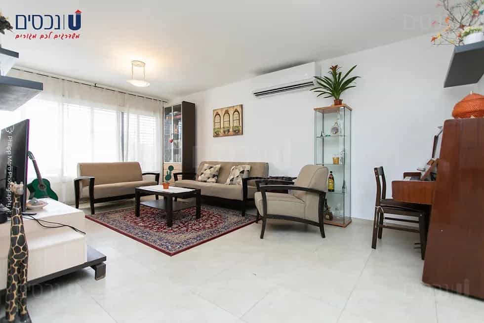 Condominium in Haifa, Haifa 11338635