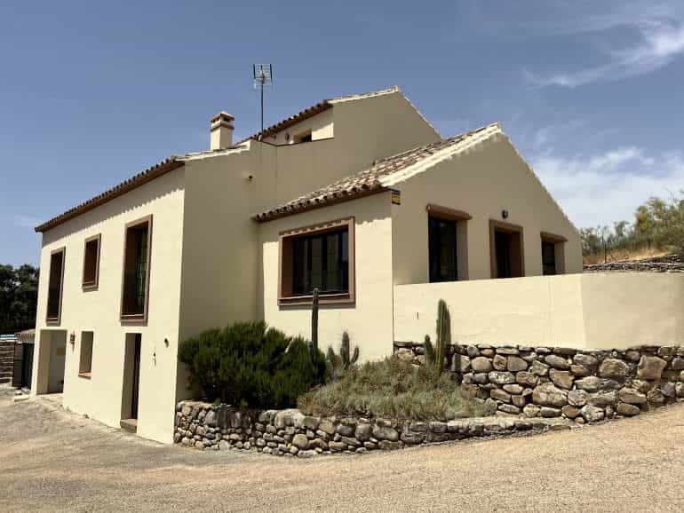 房子 在 El Gastor, Andalusia 11338770