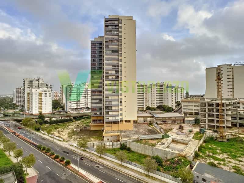 Condominium in Rocha, Faro 11338996