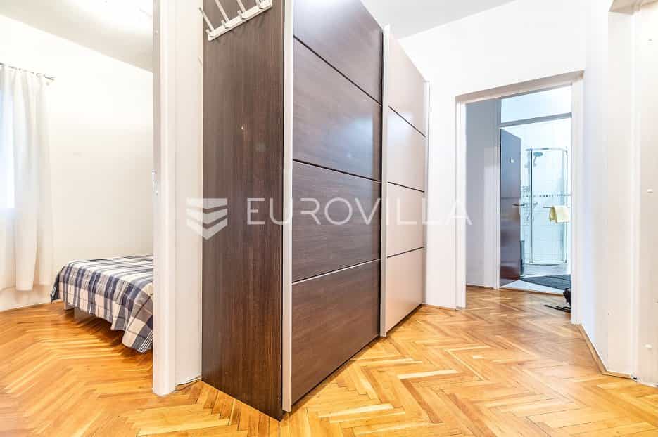 公寓 在 Sesvete, Grad Zagreb 11339082