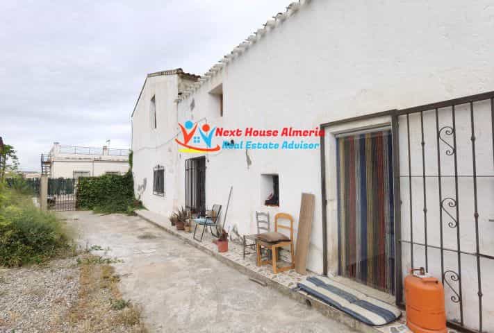 Rumah di Arbolea, Andalusia 11339191