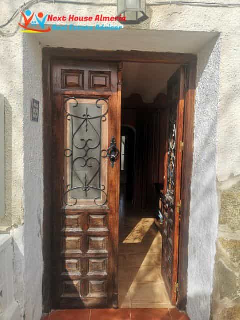 Rumah di Oria, Andalusia 11339222