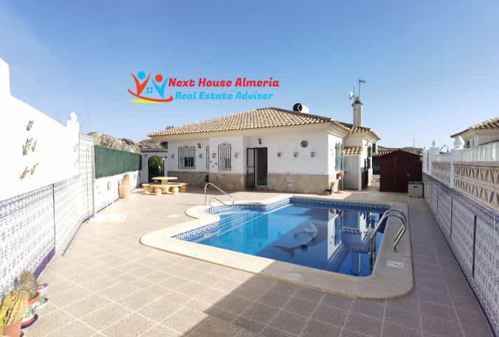 rumah dalam Zurgena, Andalusia 11339239