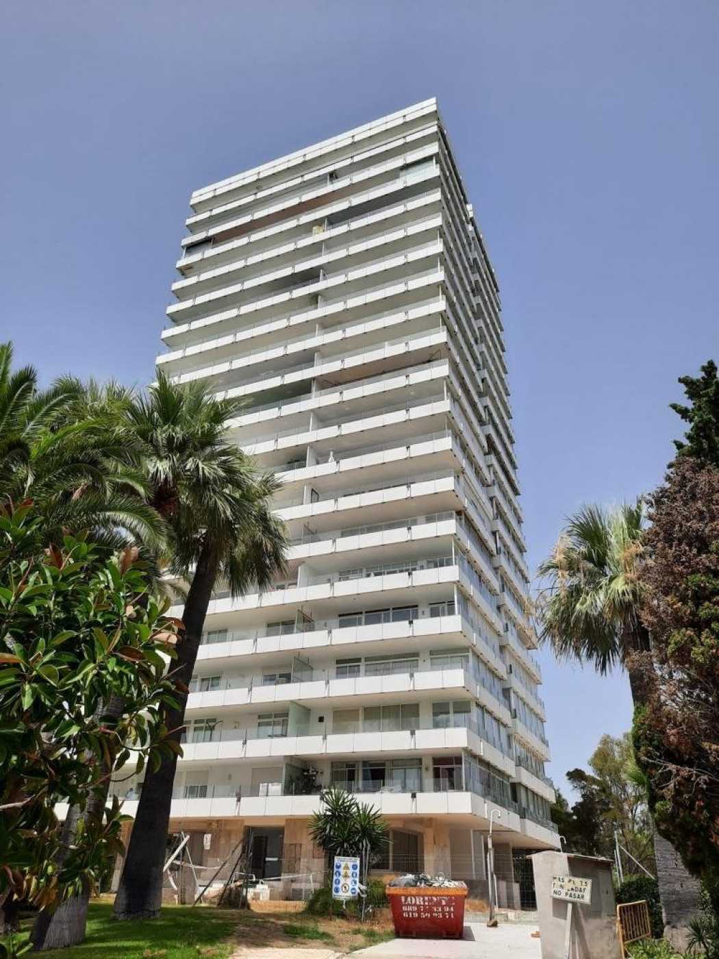 Condominium in Marbella, Andalusia 11339341