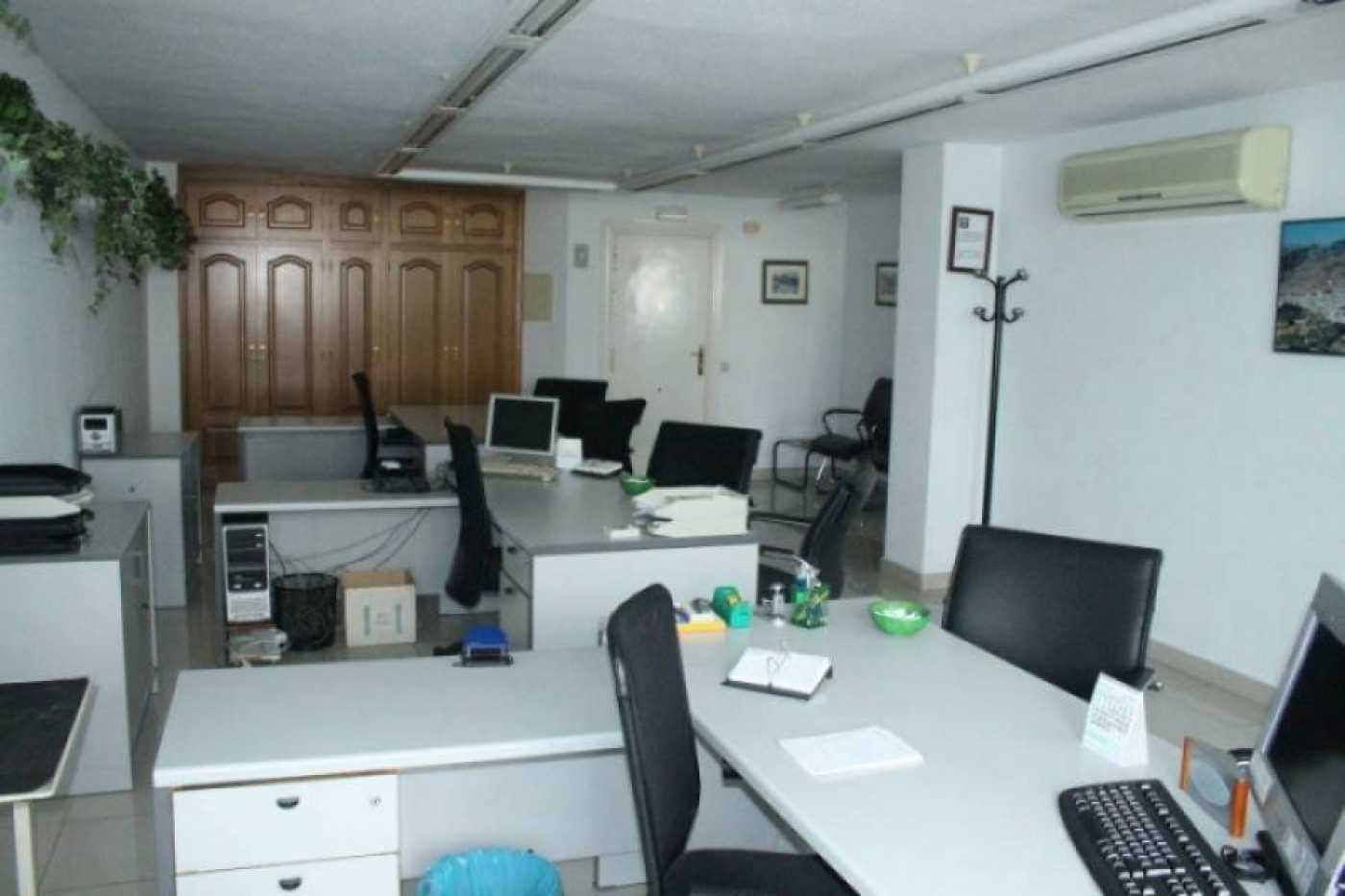 办公室 在 马贝拉, 安达卢西亚 11339371