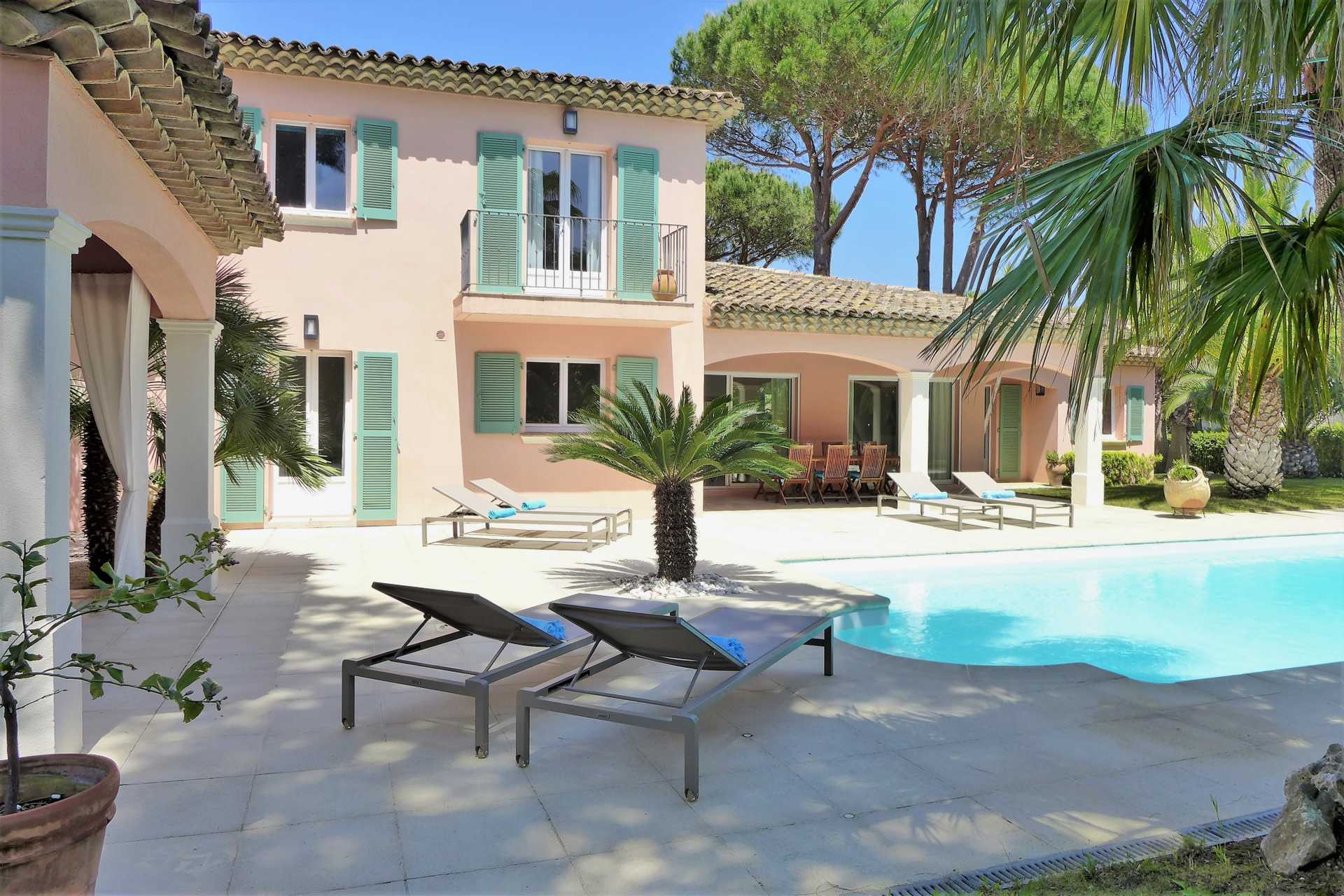 House in Grimaud, Provence-Alpes-Cote d'Azur 11339726