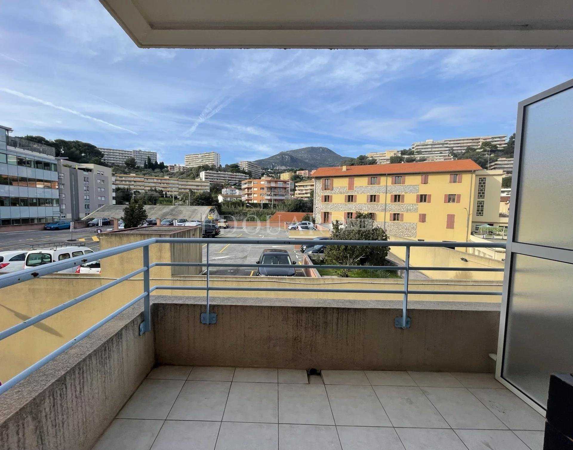Condominium dans Cap-Martin, Provence-Alpes-Côte d'Azur 11340558