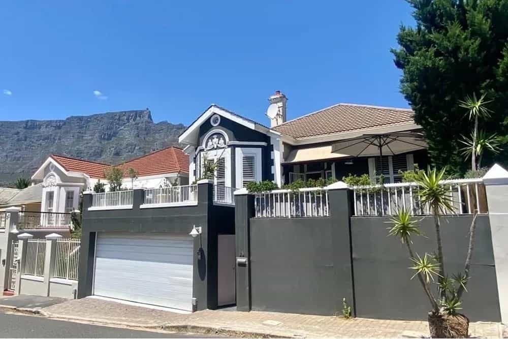 House in Cape Town, Western Cape 11340624