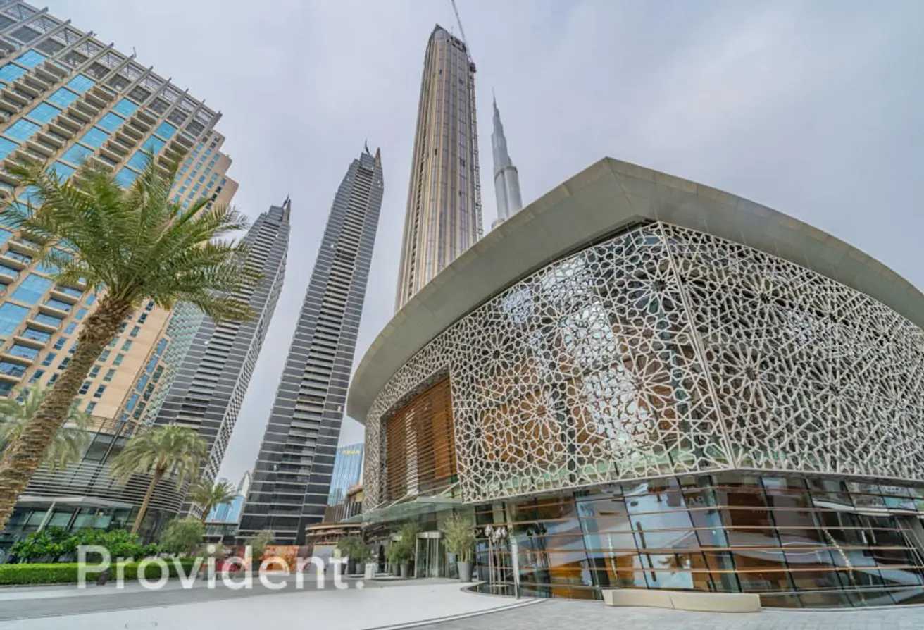 Condominium in Dubai, Sheikh Mohammed bin Rashid Boulevard 11340670