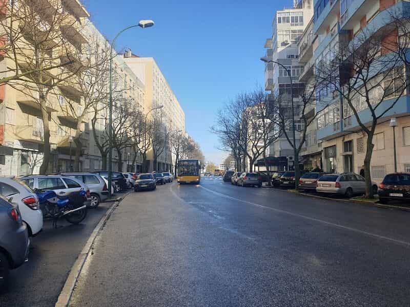 Condominium dans Bemfica, Lisbonne 11340682