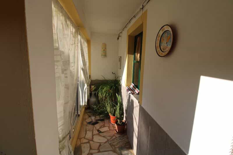 жилой дом в Лехана-де-Сима, Фару 11340684