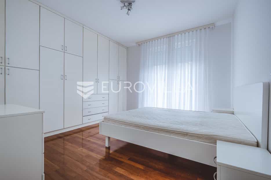 公寓 在 Zagreb,  11340696