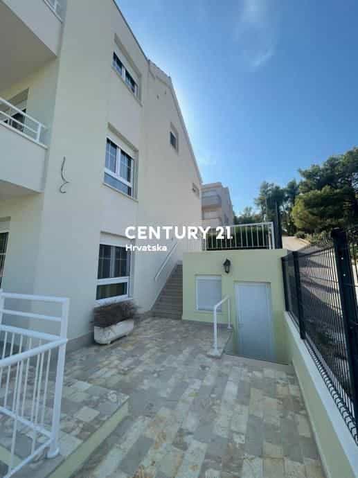 жилой дом в Trogir, Split-Dalmatia County 11340715