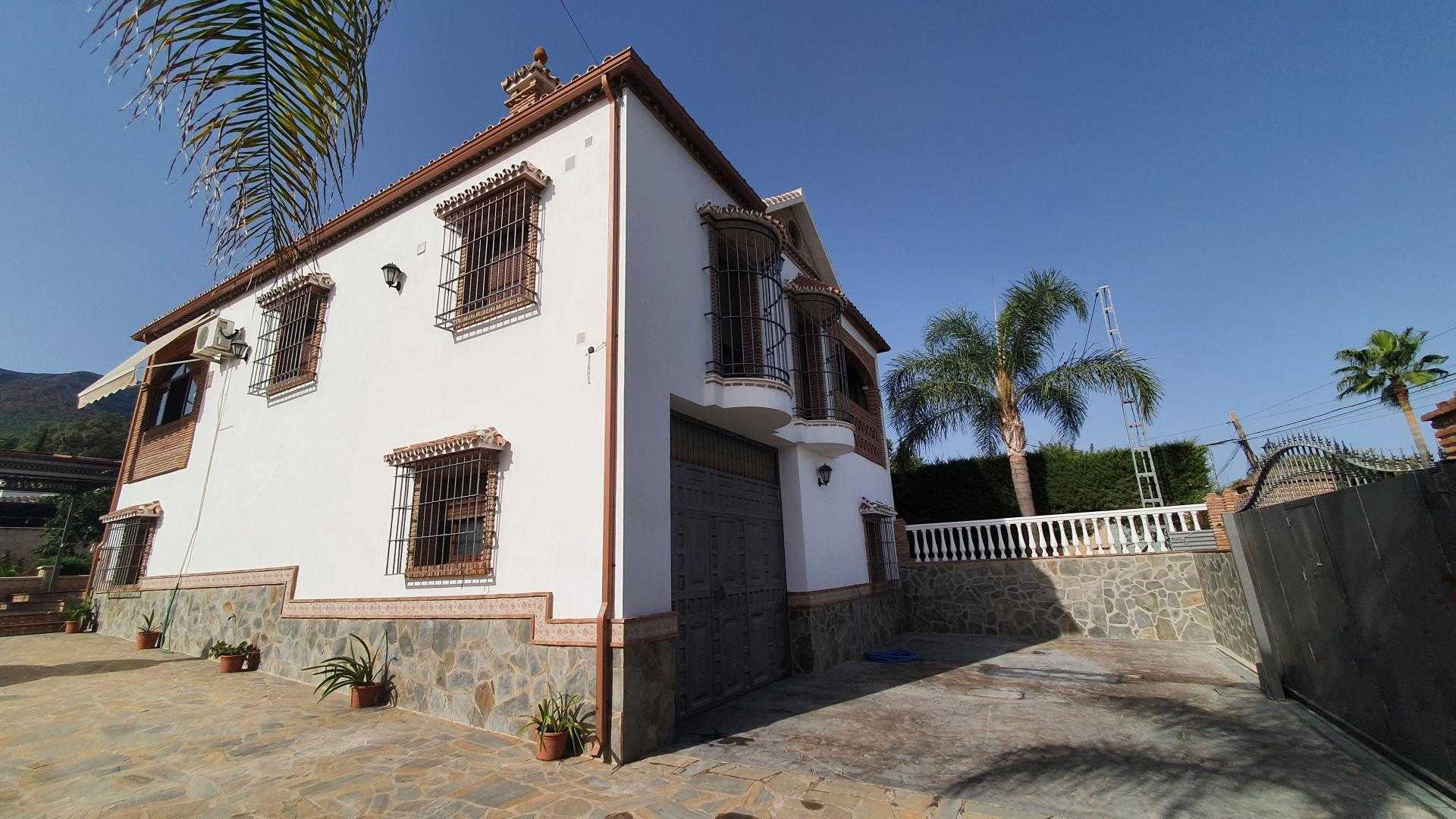 House in Alhaurin el Grande, Andalusia 11342191