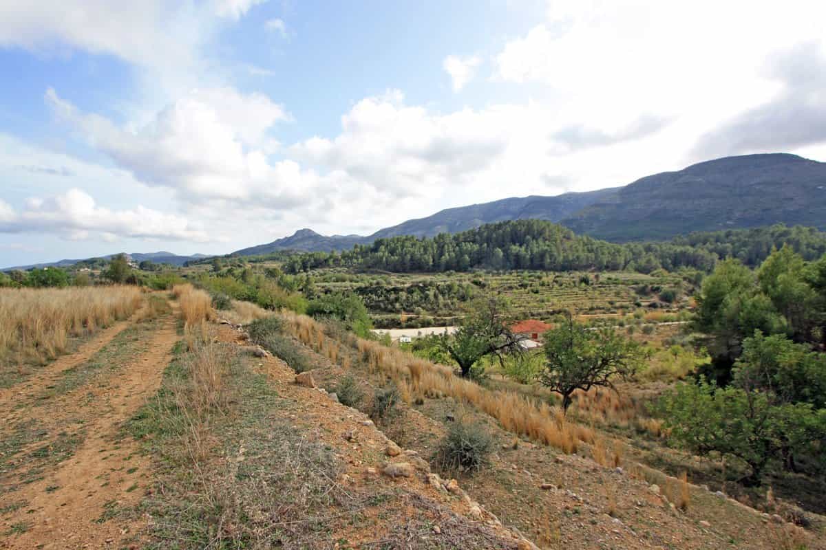 Land in Gata de Gorgos, Comunidad Valenciana 11342725