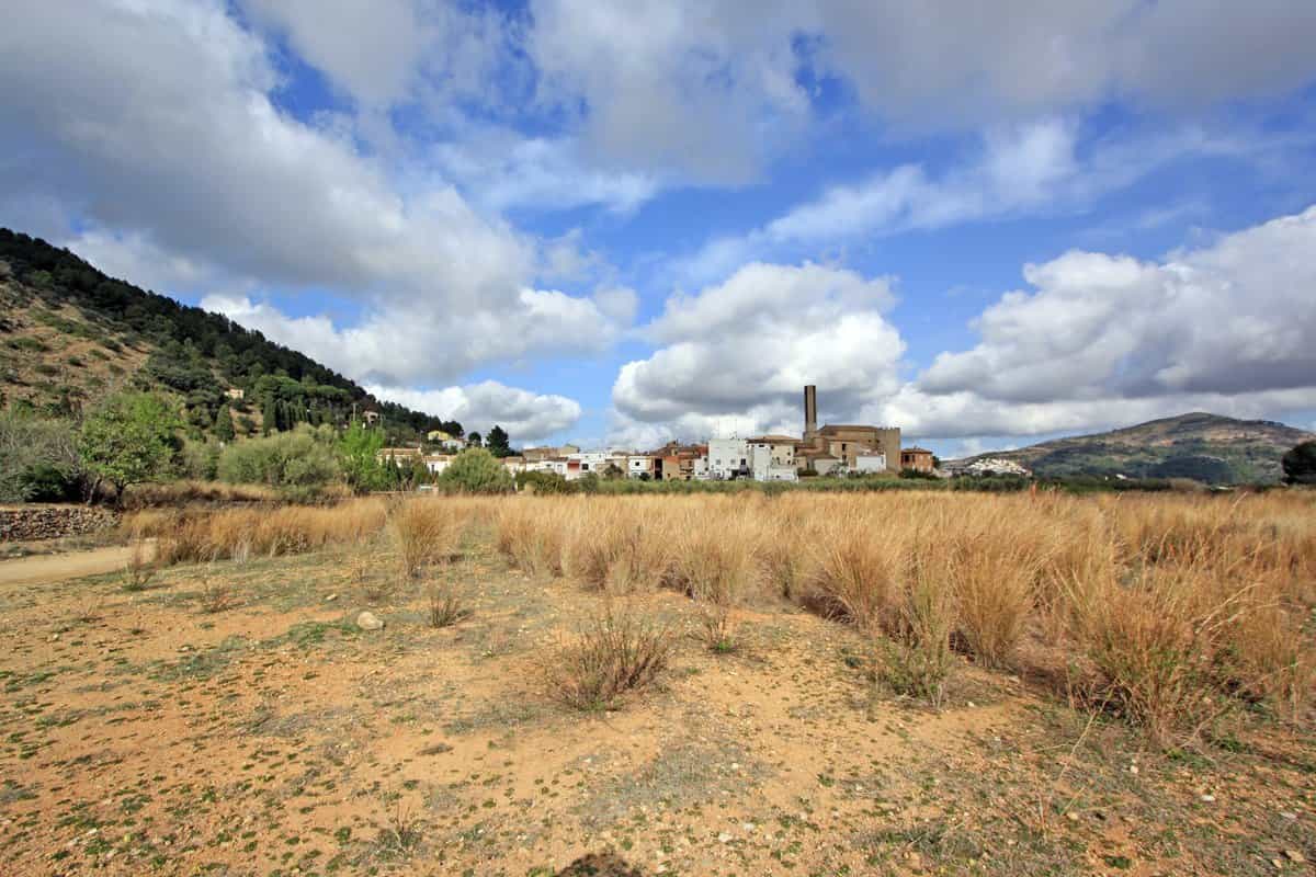 Land in Gata de Gorgos, Comunidad Valenciana 11342725