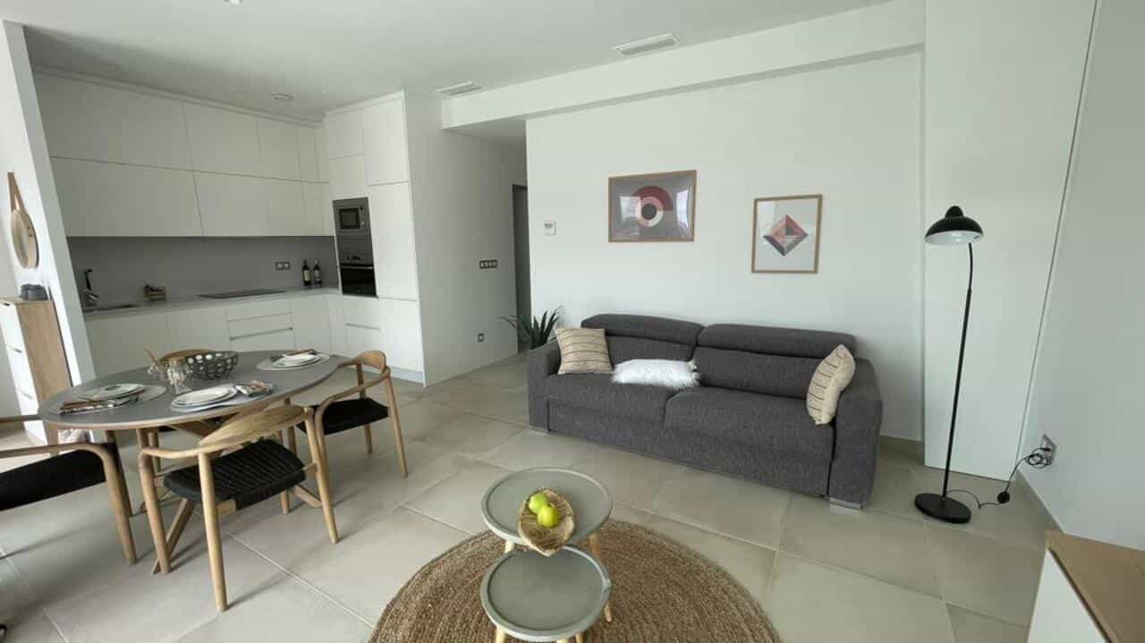 Condominium in Alicante, Valencia 11343249