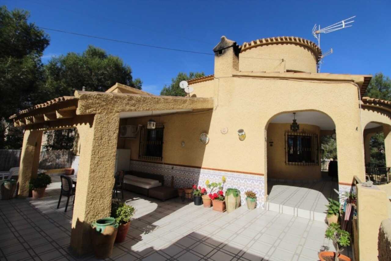 House in San Miguel de Salinas, Valencia 11346260