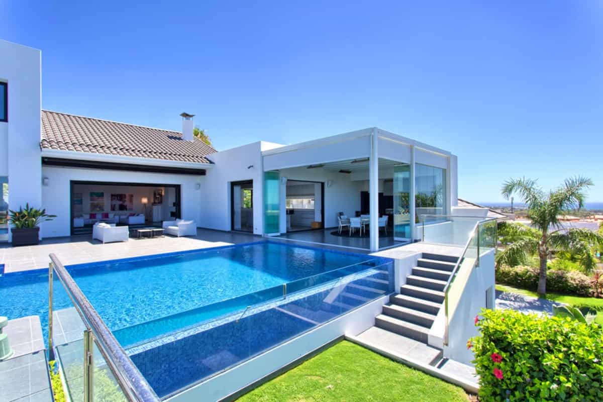 House in Benahavis, Andalusia 11347710