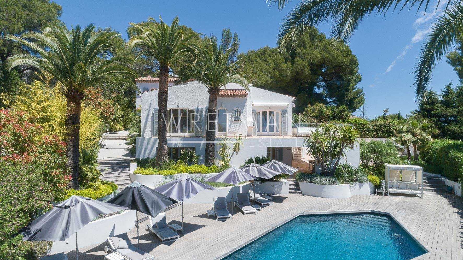 Rumah di Cannes, Provence-Alpes-Cote d'Azur 11348486