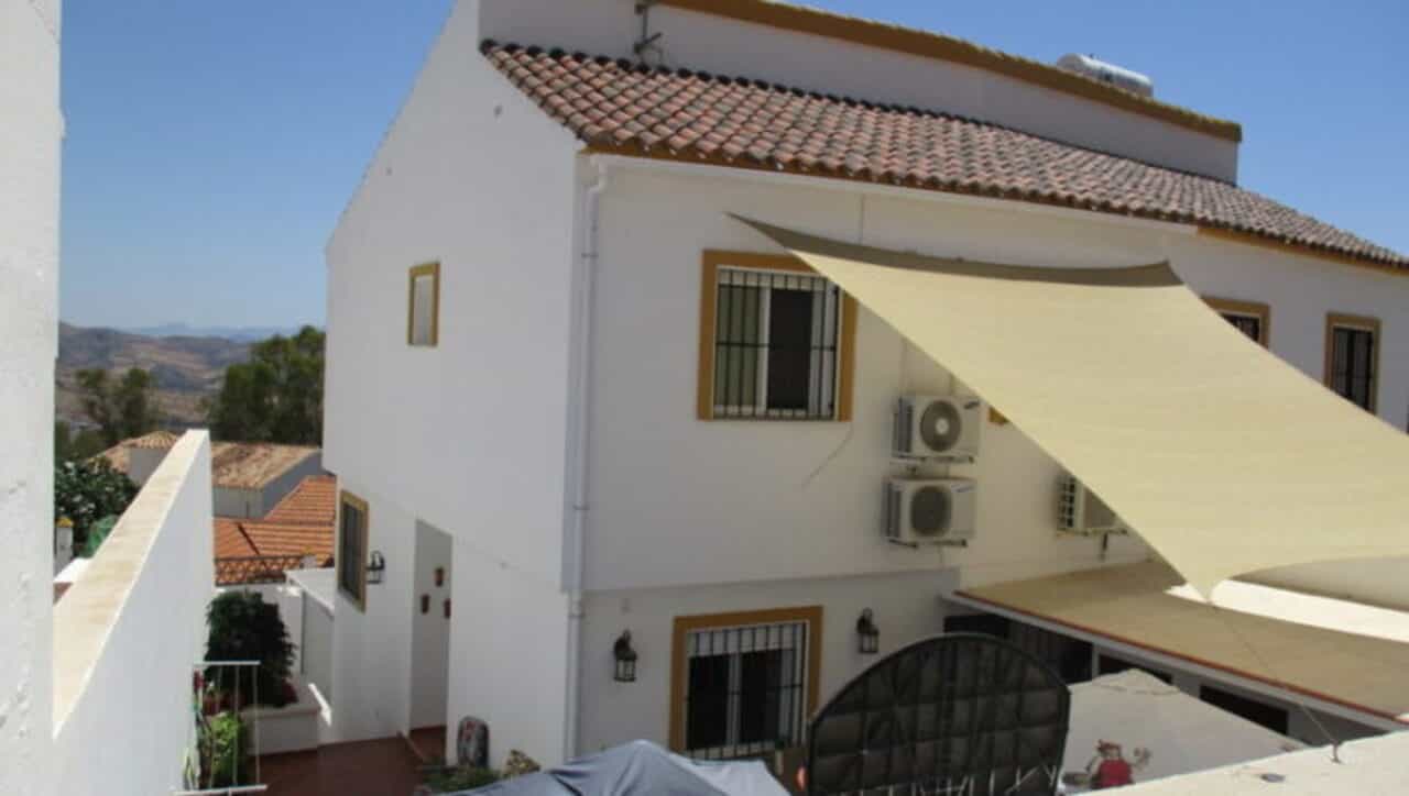 Будинок в Álora, Andalucía 11352044