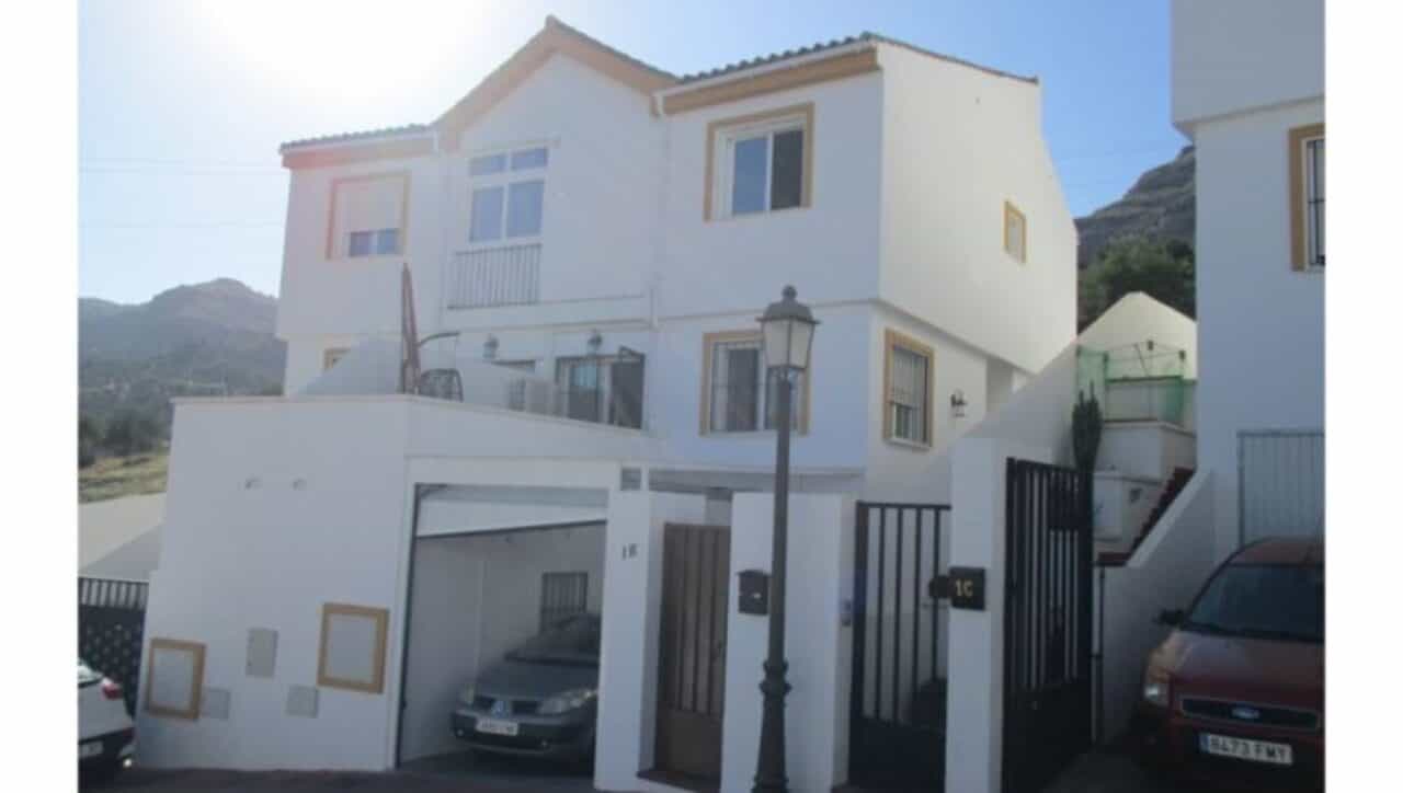 жилой дом в Álora, Andalucía 11352044