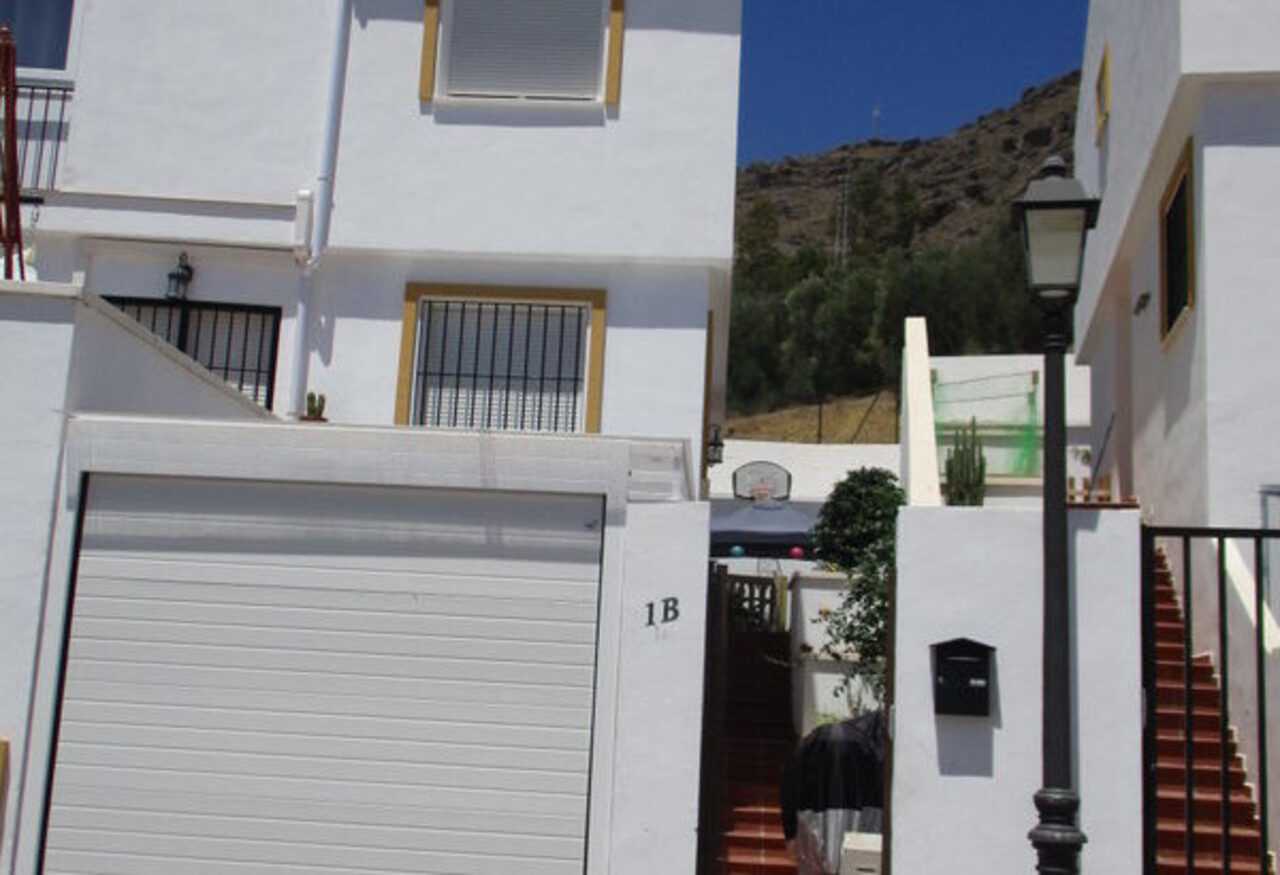 жилой дом в Карратрака, Андалусия 11352044