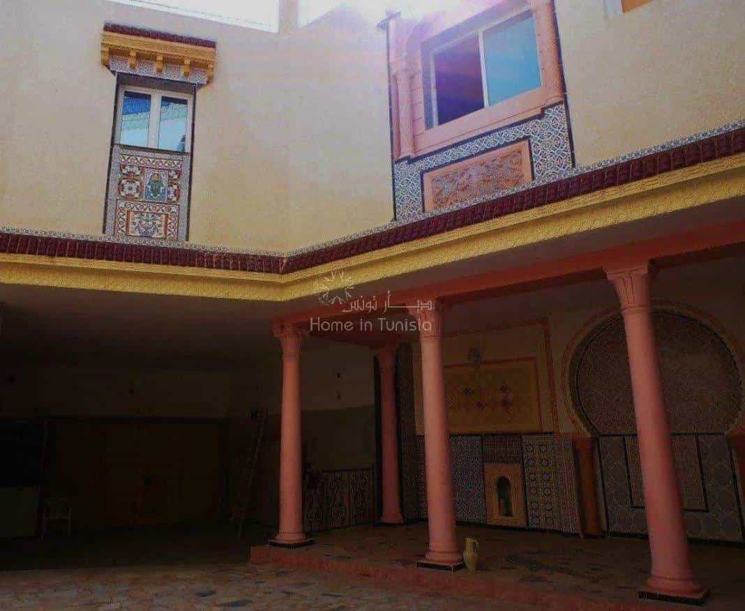 House in Tunis, Tunis 11352768