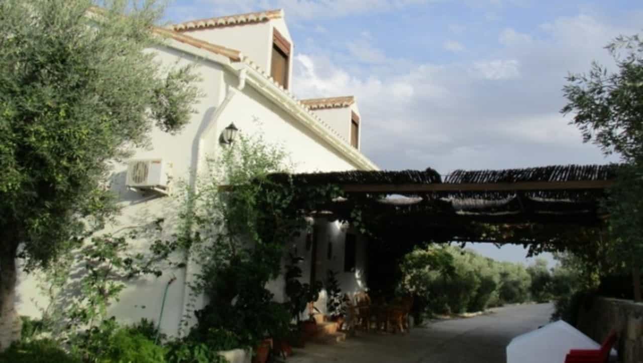 Rumah di Casarabonela, Andalucía 11353156