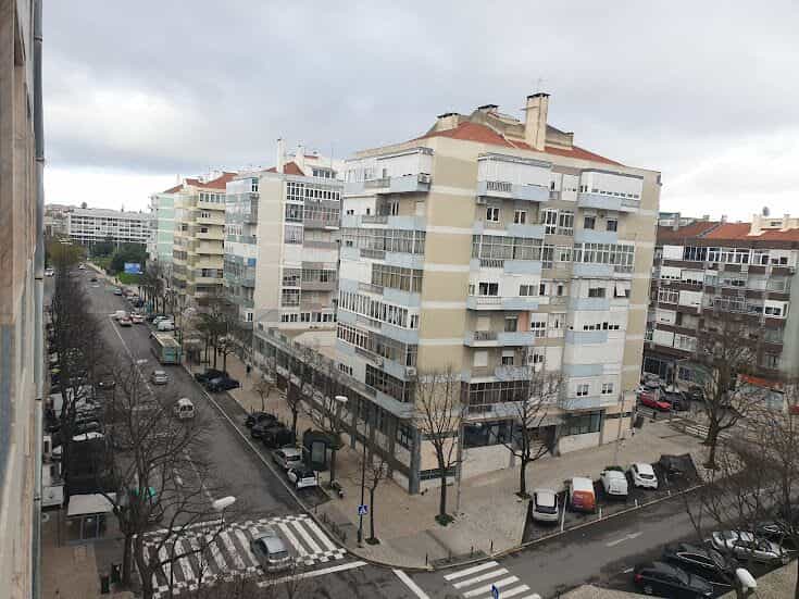 عمارات في بيمفيكا, لشبونة 11358266