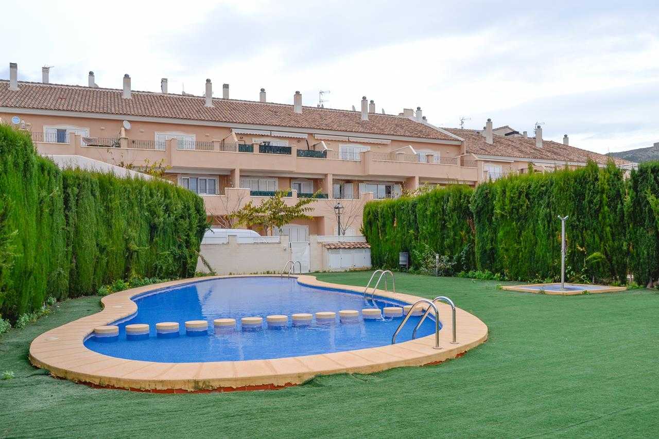 Condominium in Gata de Gorgos, Valencia 11360015