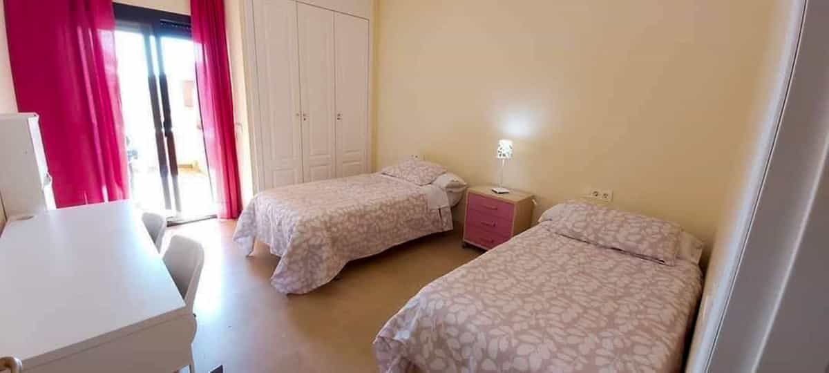 公寓 在 Manilva, Andalucía 11366616