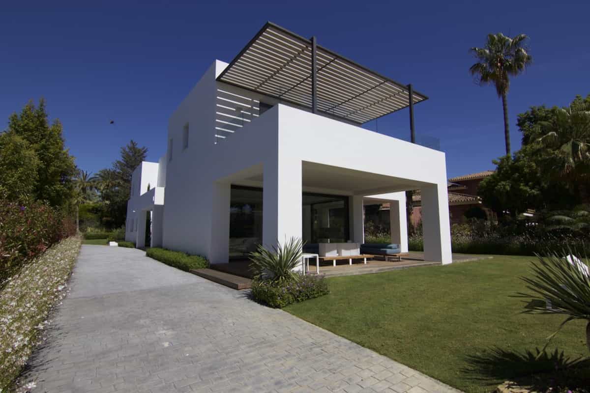 Rumah di San Pedro de Alcantara, Andalusia 11367638