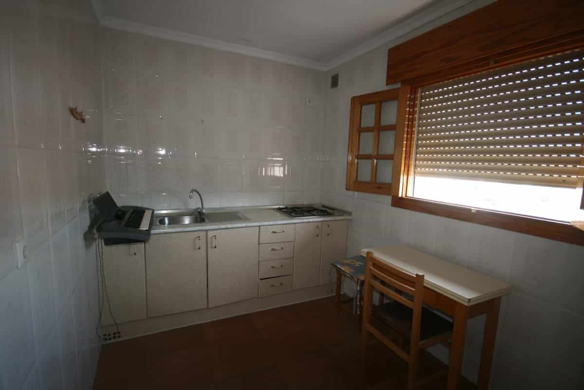 公寓 在 Tolox, Andalucía 11368657