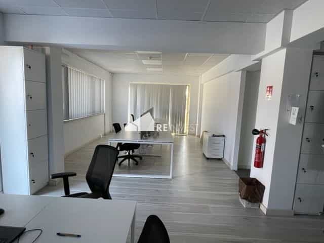Офіс в Nicosia, Nicosia 11370014